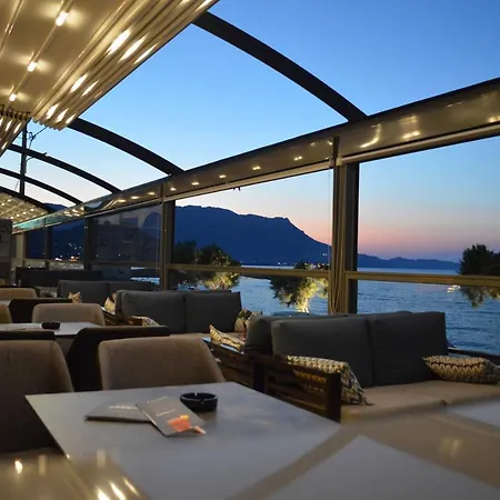 Christina Aparthotel 2*