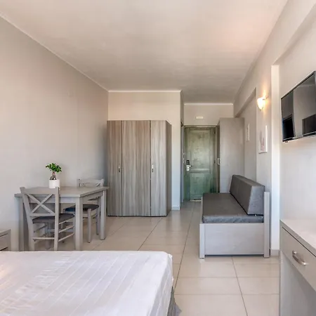 Apart Otel Christina Kíssamos